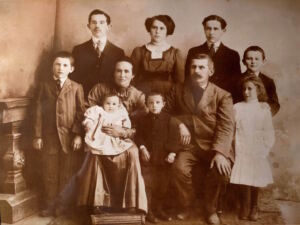 01 Lodovico Pagani, Con La Moglie Virginia Peri E Gli Otto Figli